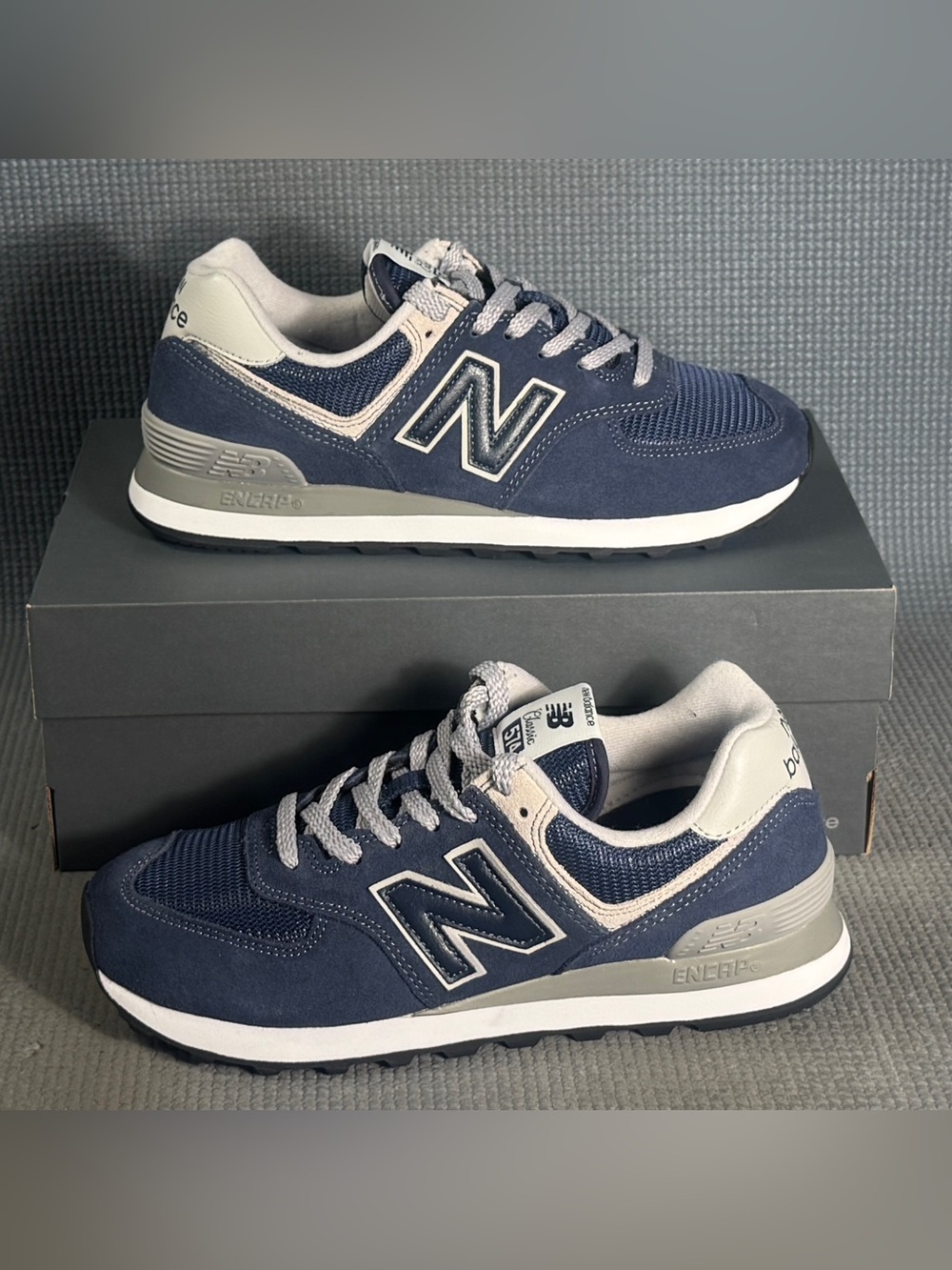 New Balance Women’s 574 V1 Core Casual Sneakers ML574EVN Navy/White Size 8 New